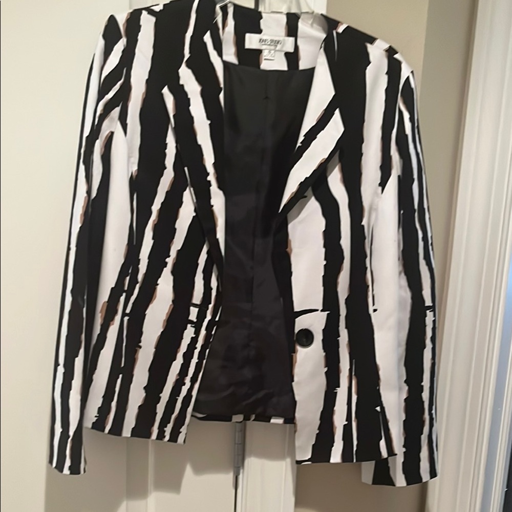 Jones Studio Black and White Striped Blazer